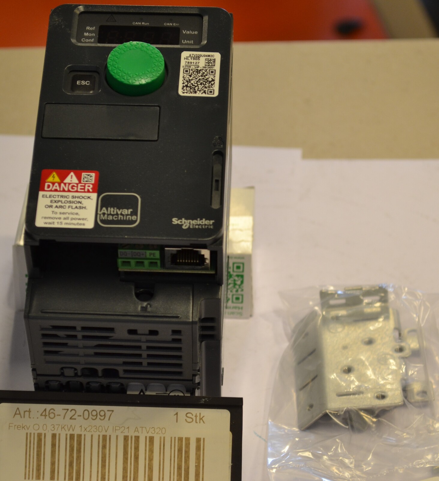 Frequency conv. 0.37Kw 1x230V IP21 ATV320